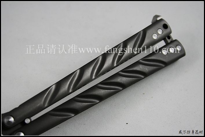 精品甩刀OEM版MTech-Twist_蝴蝶刀(镀枪钛)_